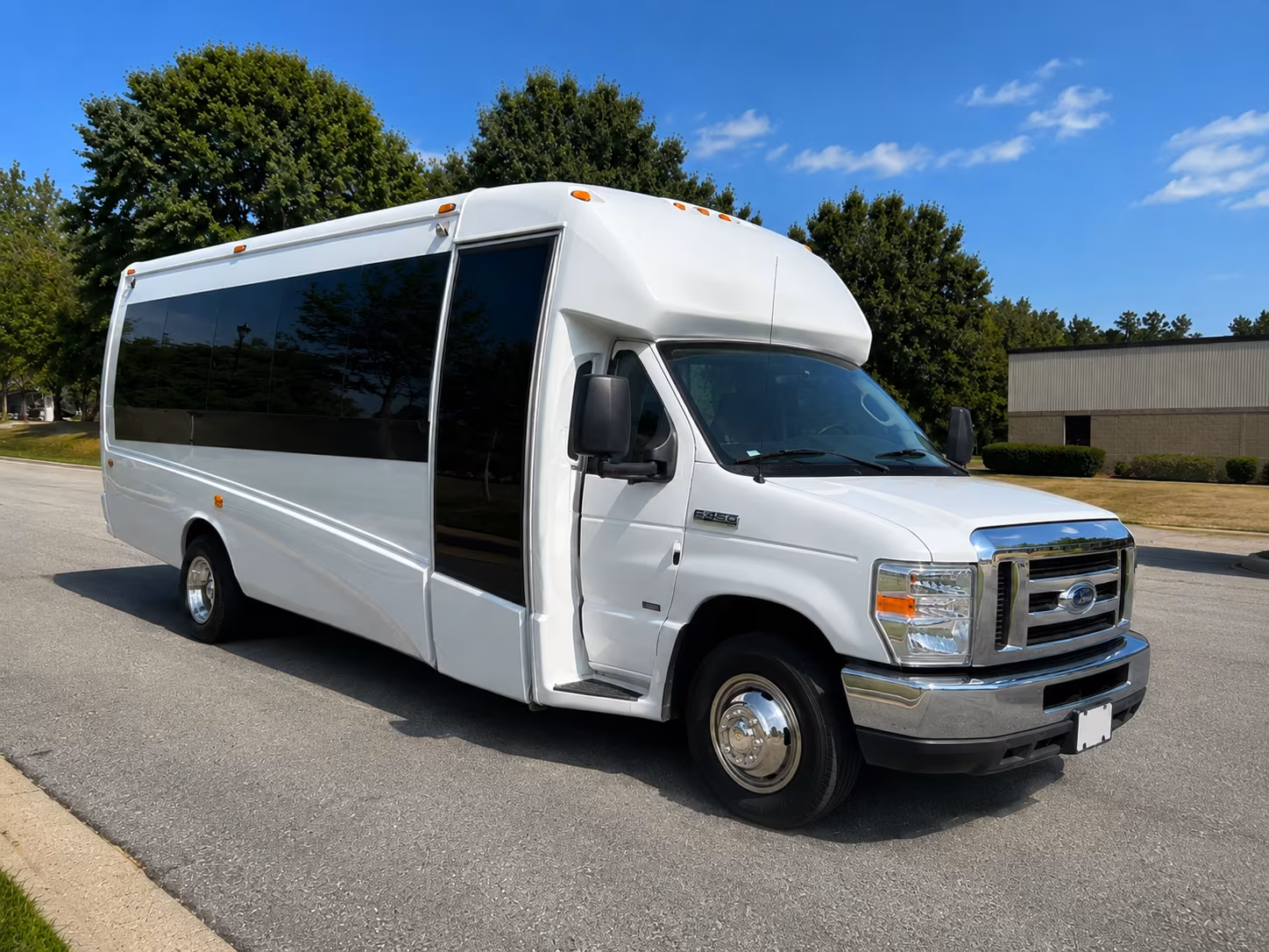 employee shuttle buses for companies operating in the florida keys